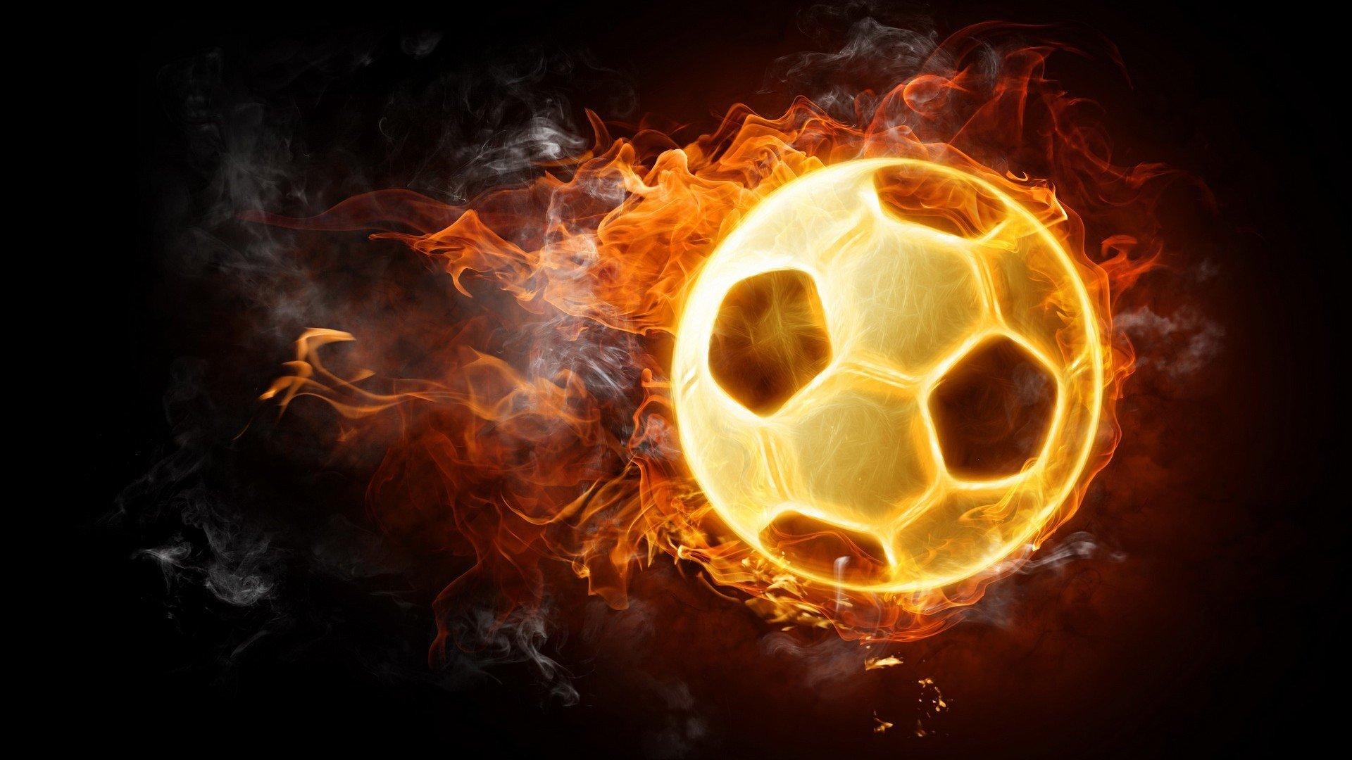 国际帆船赛激战正酣 顶尖选手逐浪争锋